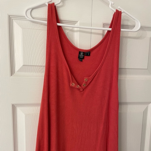Volcom flowing red tunic tanktop. Never worn. Knit-like material. - Picture 2 of 6